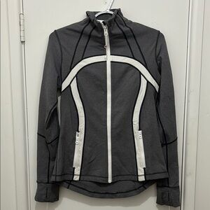 Lululemon Women's Gray and White Jacket